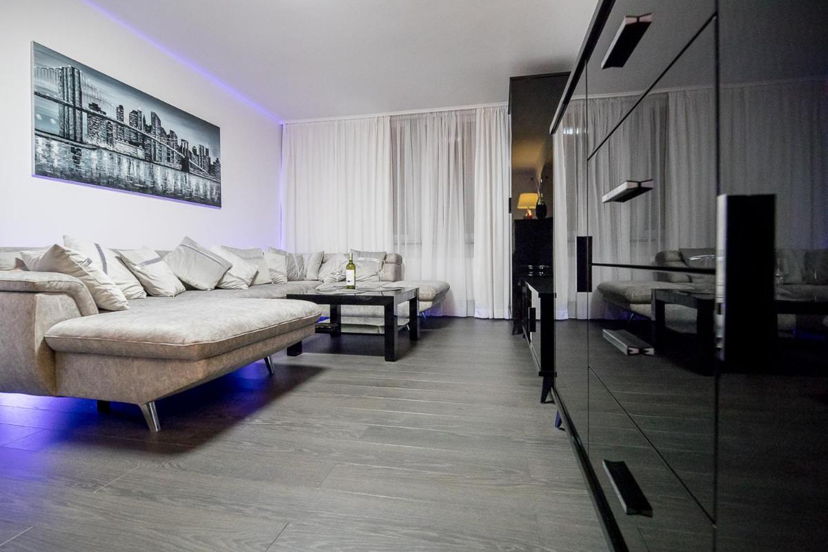 شقة وارسو  في Nowoczesny Apartament - Saska Kepa المظهر الخارجي الصورة